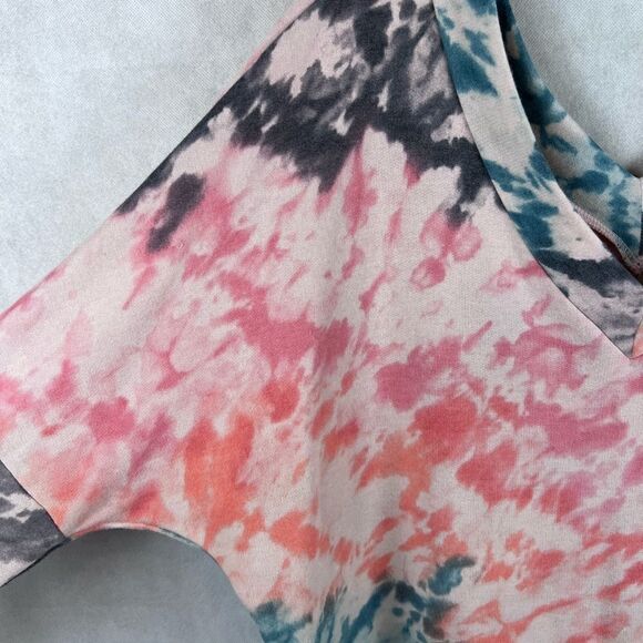 Wasabi + Mint V-Neck Tyed Dyed Top - Picture 5 of 6